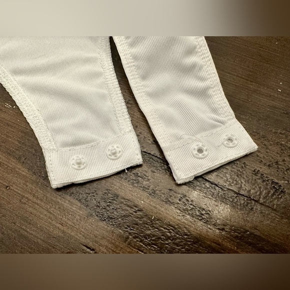 Puff sleeve bodysuit pink and white size medium - Picture 10 of 14